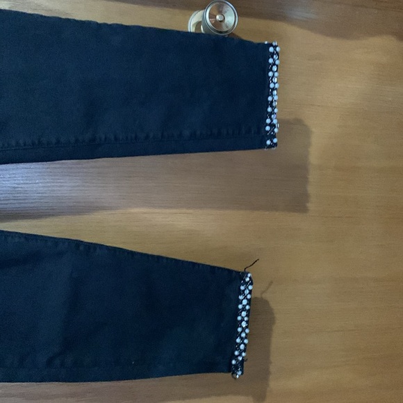 Frank Lyman jeans - pearls, studs and embellishments on bottom - stretchy - Picture 2 of 6
